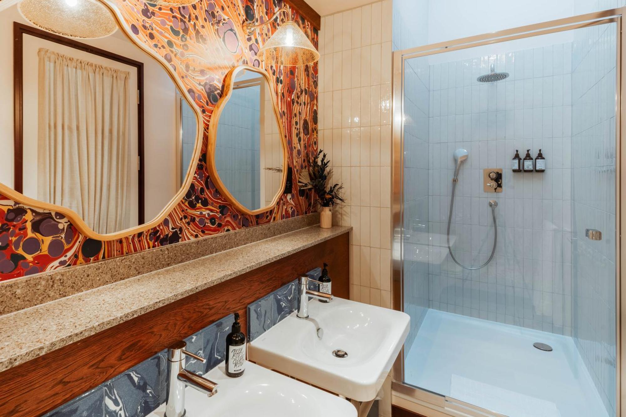 Room2 London Chiswick Hometel Phòng bức ảnh